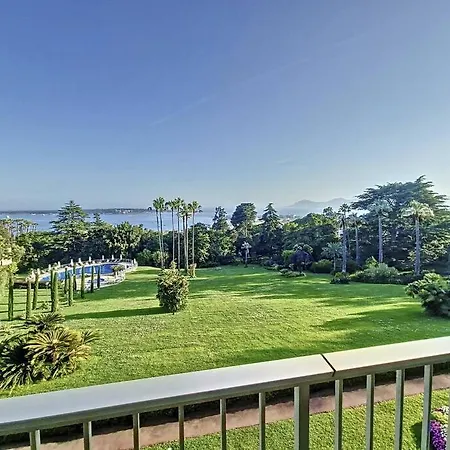 Vue Avec Piscine Apartment