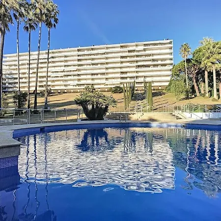 Apartment Vue Avec Piscine Caen